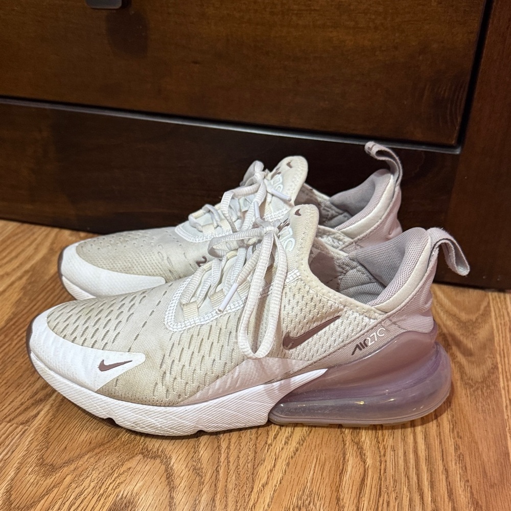 Nike Air Max 270 in Light Beige and Soft Mauve